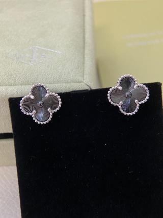 Van Cleef & Arpels Color-Block Iridescent Clover Earrings