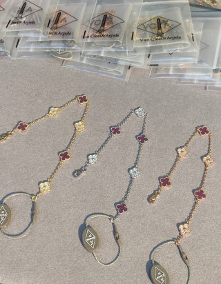 Van Cleef & Arpels Mini 6-Motif Bracelet with Violet Clover and Diamonds